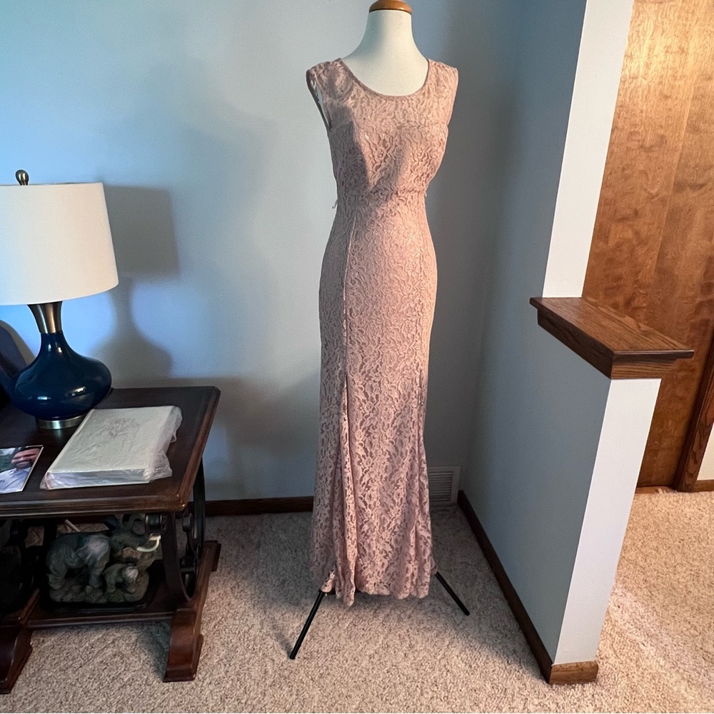 Sleeveless Lace Evening Gown in Dusty Rose